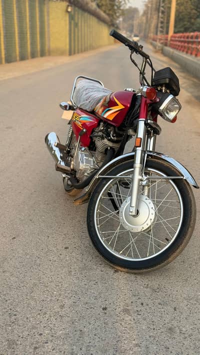Honda CG 125, 2026 model, brand new condition, urgent sale
