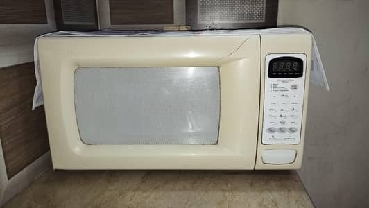 Dawlance Microwave 36 Litres big size