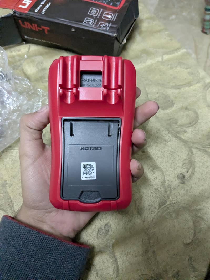 Digital Multimeter 7