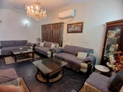 10 Marla House Is Available For Sale