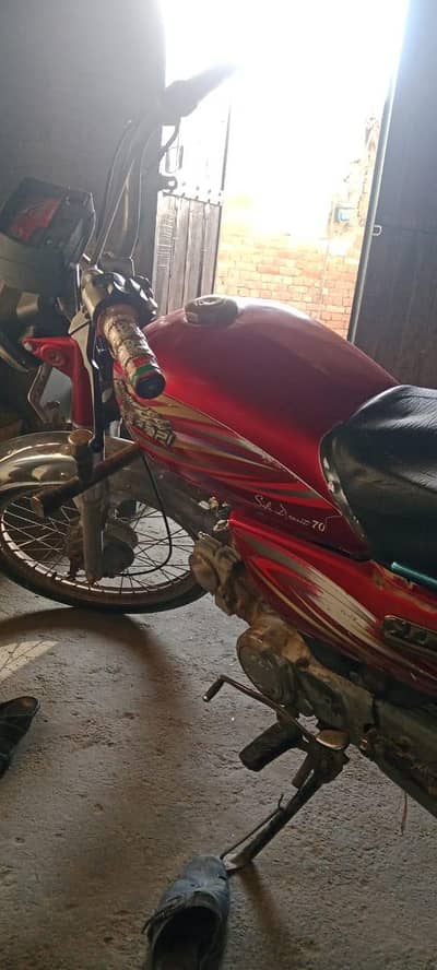 letr gom gya hai copy majod hai