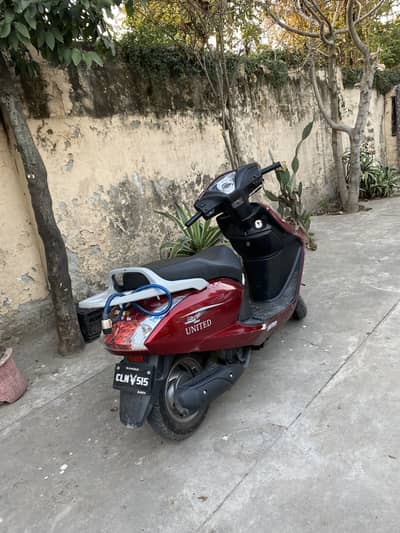 Scooty in petrol 100cc