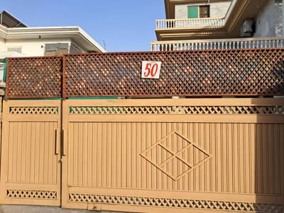 Gmashal inn guest house street 26 House 50 F/10/1 islama sector F/10/+