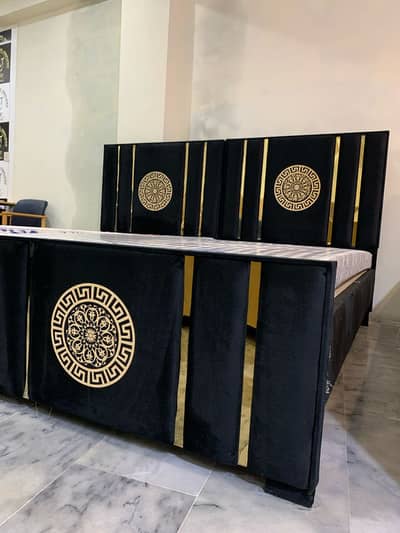 Beds / bed set / king size bed / wooden bed / double bed / poshish be