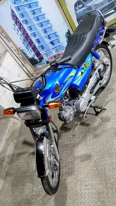 Honda CD-70 2024 model Karachi num 1st owner mint condition