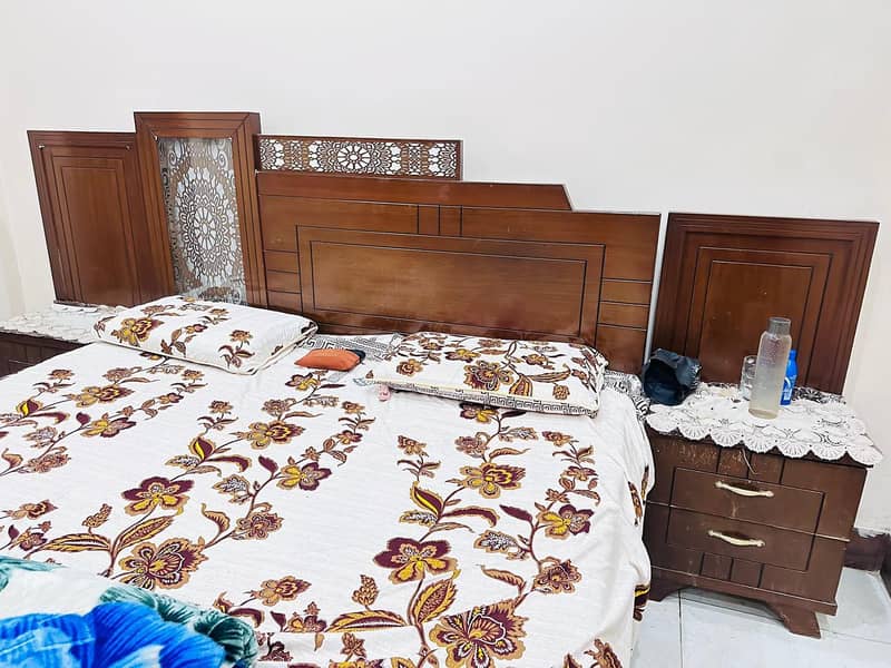 bed with side table 4