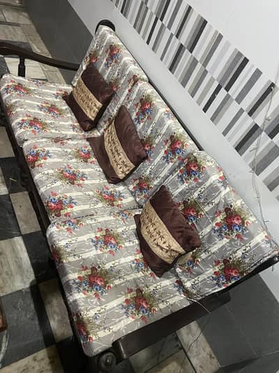 5 Seater Sofa set for sale rupees 12000 only