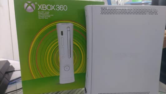 XBOX 360 GAMING CONSOLE