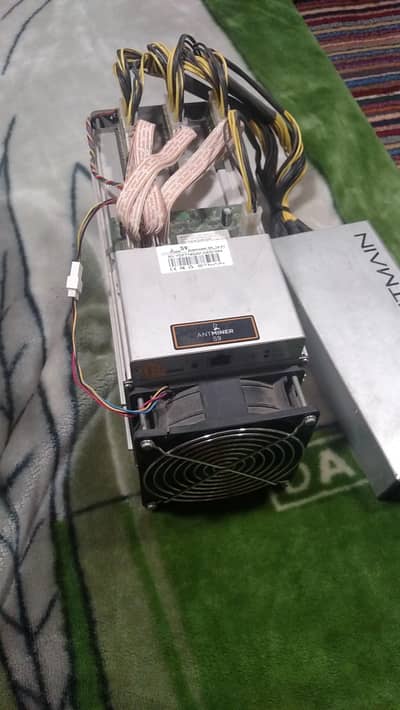 antminer S9 14 TH bitmain slightly used