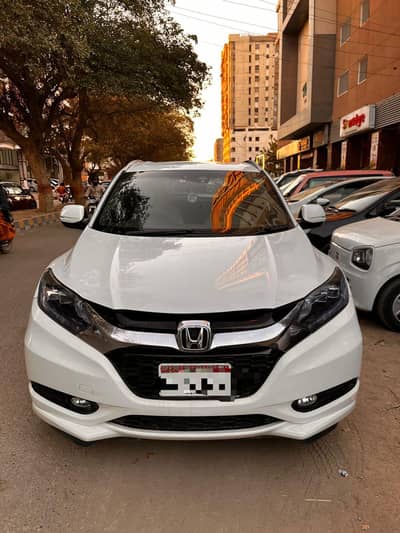 Honda vezal Z sensing white room model 2016 registration 2021