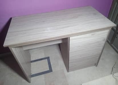 Computer Table / Office Table / Study Table.