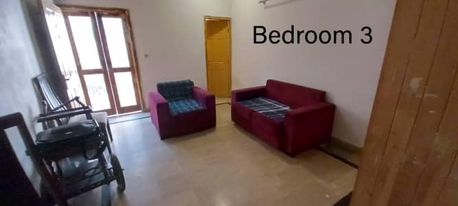 10 Marla Upper Portion In Allama Iqbal Town