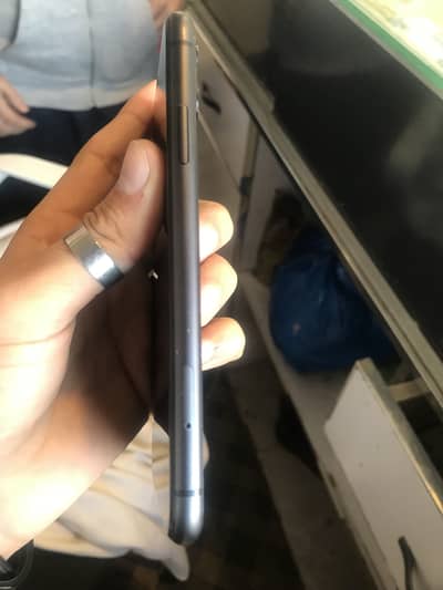 iPhone 11 JV 64 gb battery health 87 number 03495050765