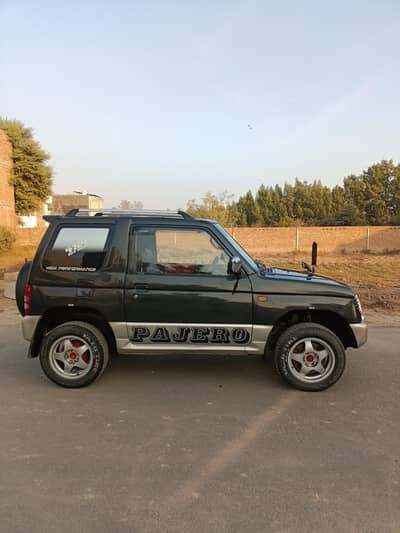 Mitsubishi mini pajero