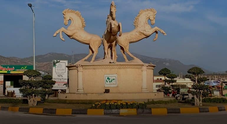 8- Marla solid plot on investor rate 4