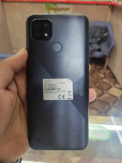 Realme C21