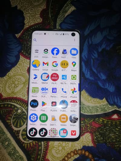 F51A 5G 8GB 128GB . . . . 10y. . 10y. .