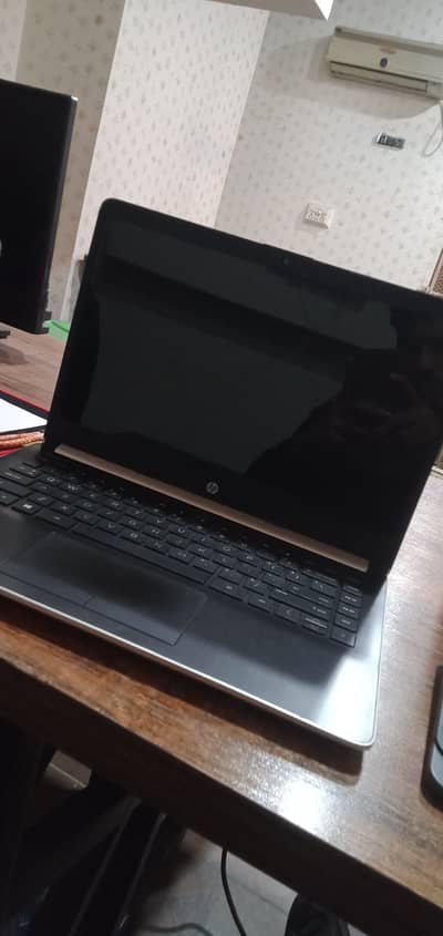 Hp laptop 7th generation 8gb RAM