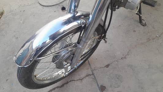 Honda 125CG for sale biometric available on the spot.