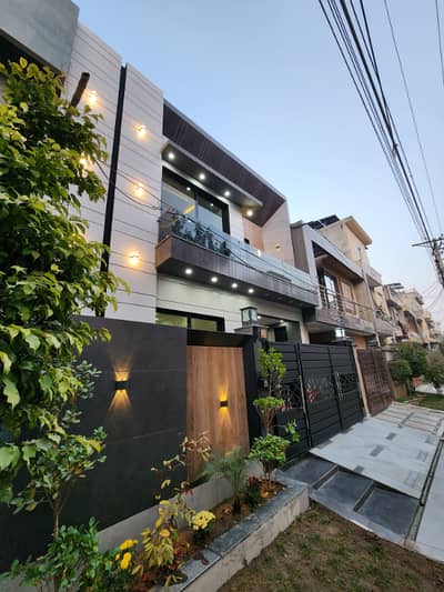 5 Marla Brand New Luxury House for Sale E Block Pak Arab Housing Society, Lahore Double Storey | Park Facing Brand New