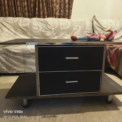 best drawing room table