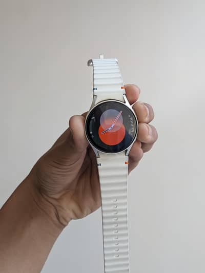 SAMSUNG GALXY WATCH 7
