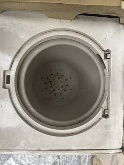 Dawlance washing machine with dryer