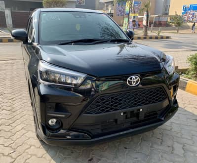 Toyota Raize Z Package – Model 2020 Fresh Import