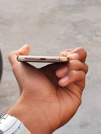 I phone 11 pro PTA 64 GB