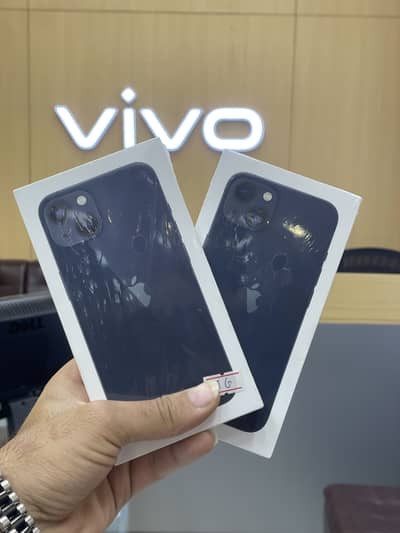 iPhone 13 / 128gb / Box Pack / WhatsApp Number (03195985934