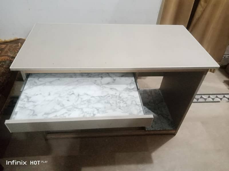 Computer Table 2