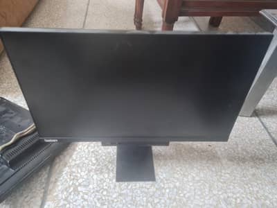 dell hp Lenovo lcds and led available (read ad first)