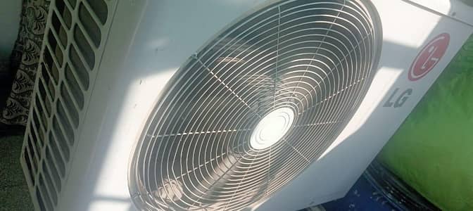 1.5 ton Haier ac slipt out door lg big size