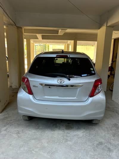 Toyota Vitz 2012