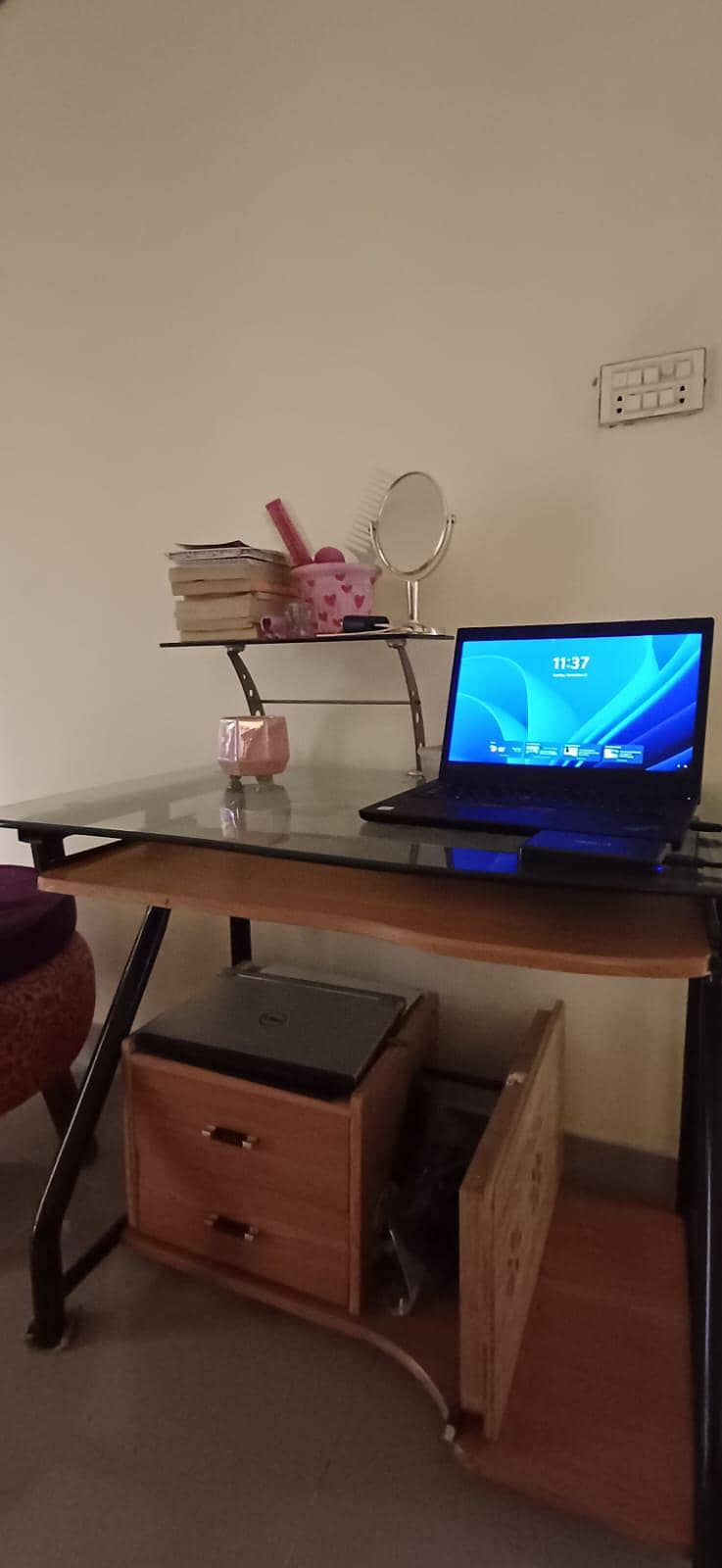 computer table/work station 3