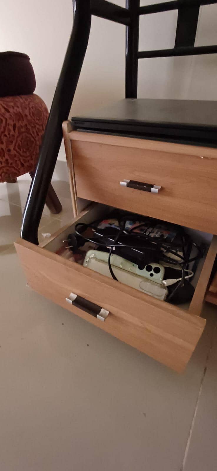 computer table/work station 7