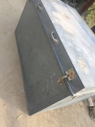 2 used petiey havey weight for sale in good candition