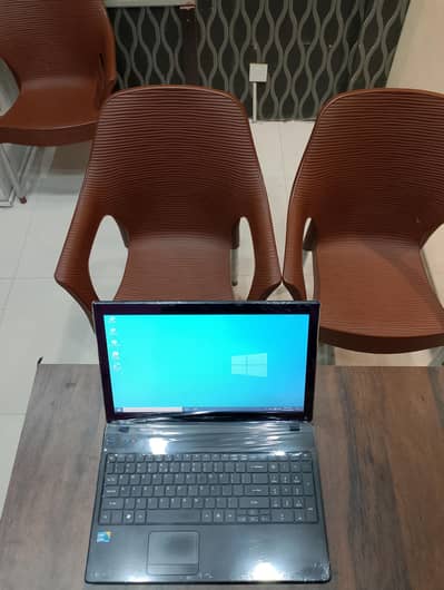 core i3 1st generation laptop  4/250 HDD