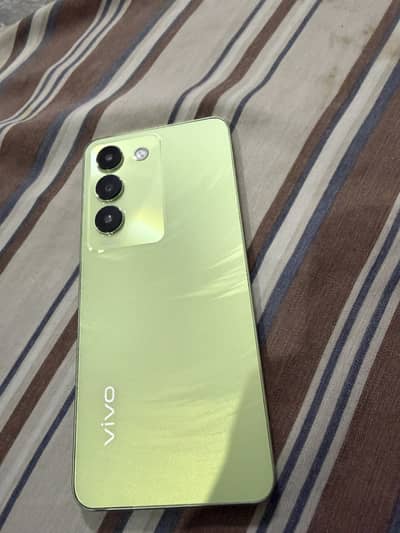Vivo Y100