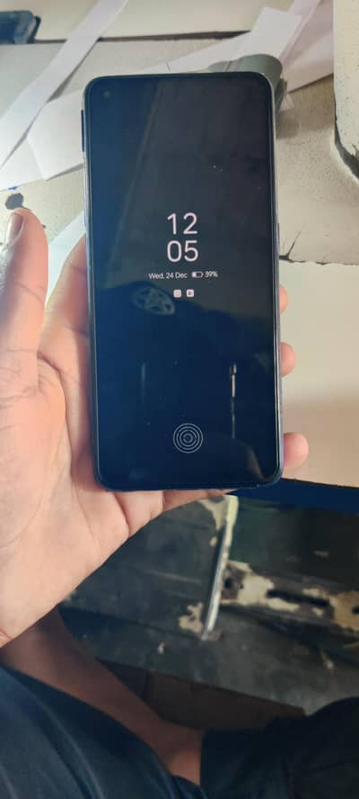 bilkul mobile okay ha 10/10 kindyshan ha