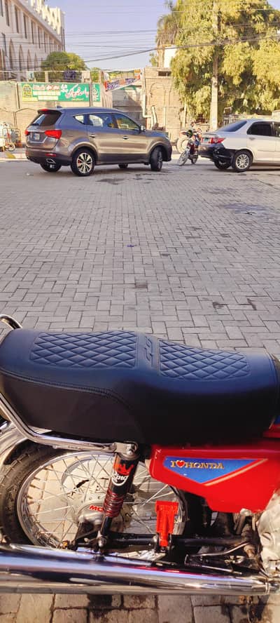 25 model ki genuine sheet 125 ki thodi si rough hai