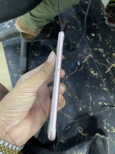 Iphone 7 plus rose gold