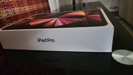 iPad Pro M1 | 128GB With Full Box / Apple Pencil With Case Keyboard