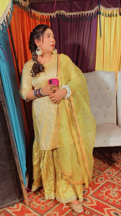 mehendi gharara urgent sell