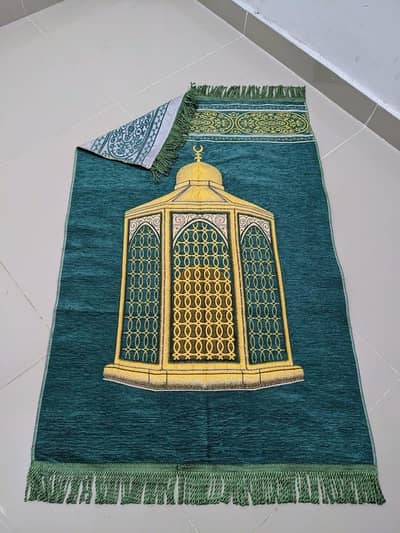 beautiful enbassad prayer mat
