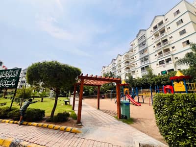 2 Bedroom Apartment 1102 Sqft, 3rd floor for sale in Defence Residancy Block 3