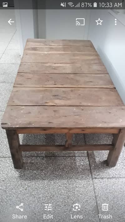 Single wooden Takhat