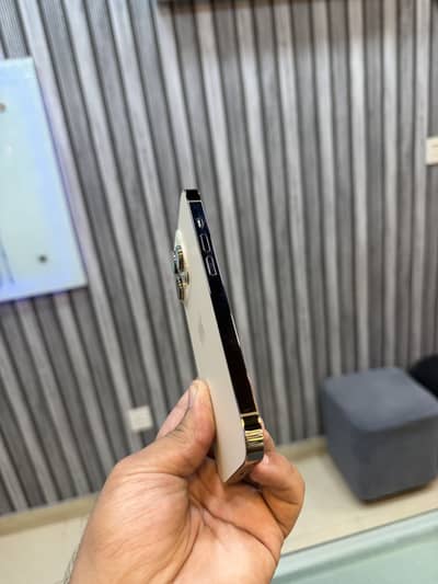 Iphone 14 pro 256gb official Pta Approved