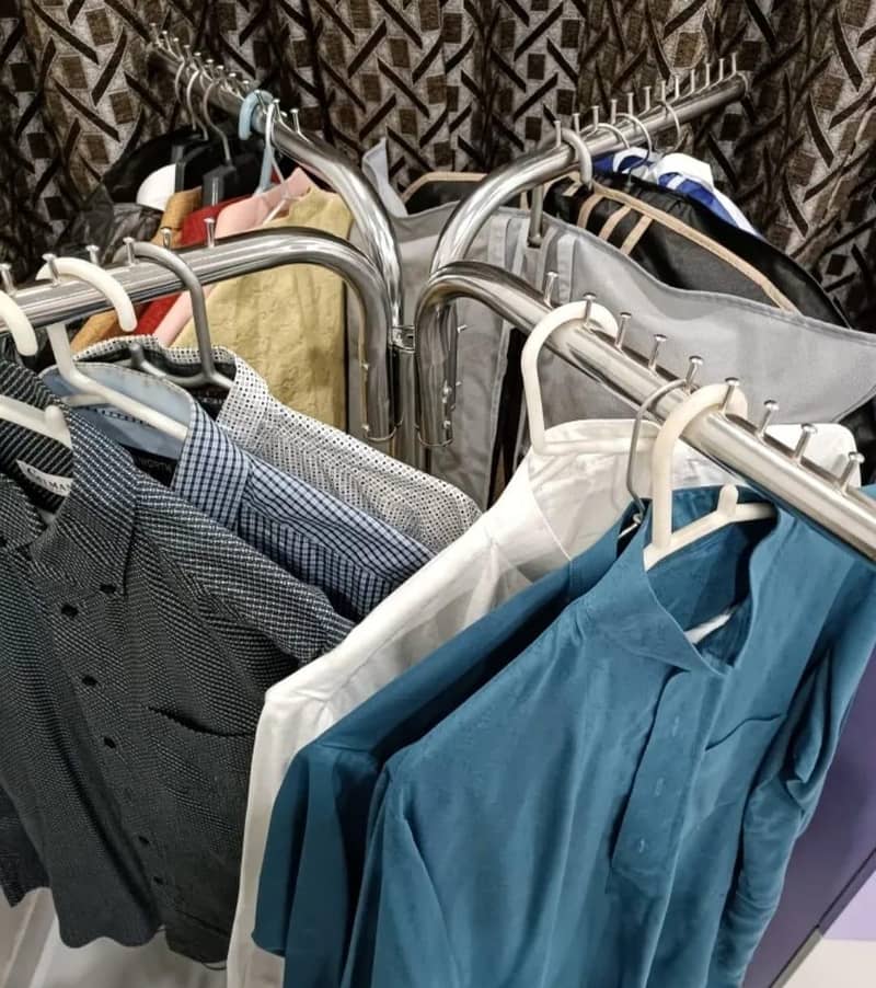 Clothes Hanging Stand 2