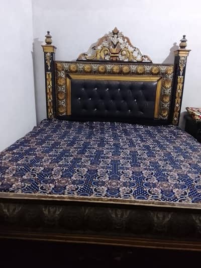 bed and dressing + 2 side tables
